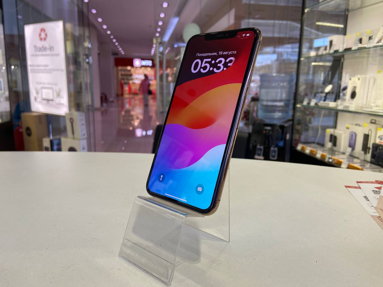 iPhone 11 Pro Max 256Гб Золотой (78%) RU - Б/У  . . .