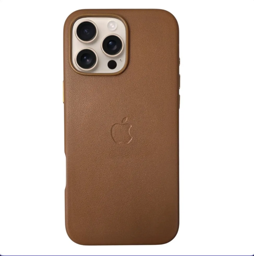 Чехол Leather Case с MagSafe для iPhone 16 Pro, Коричневый