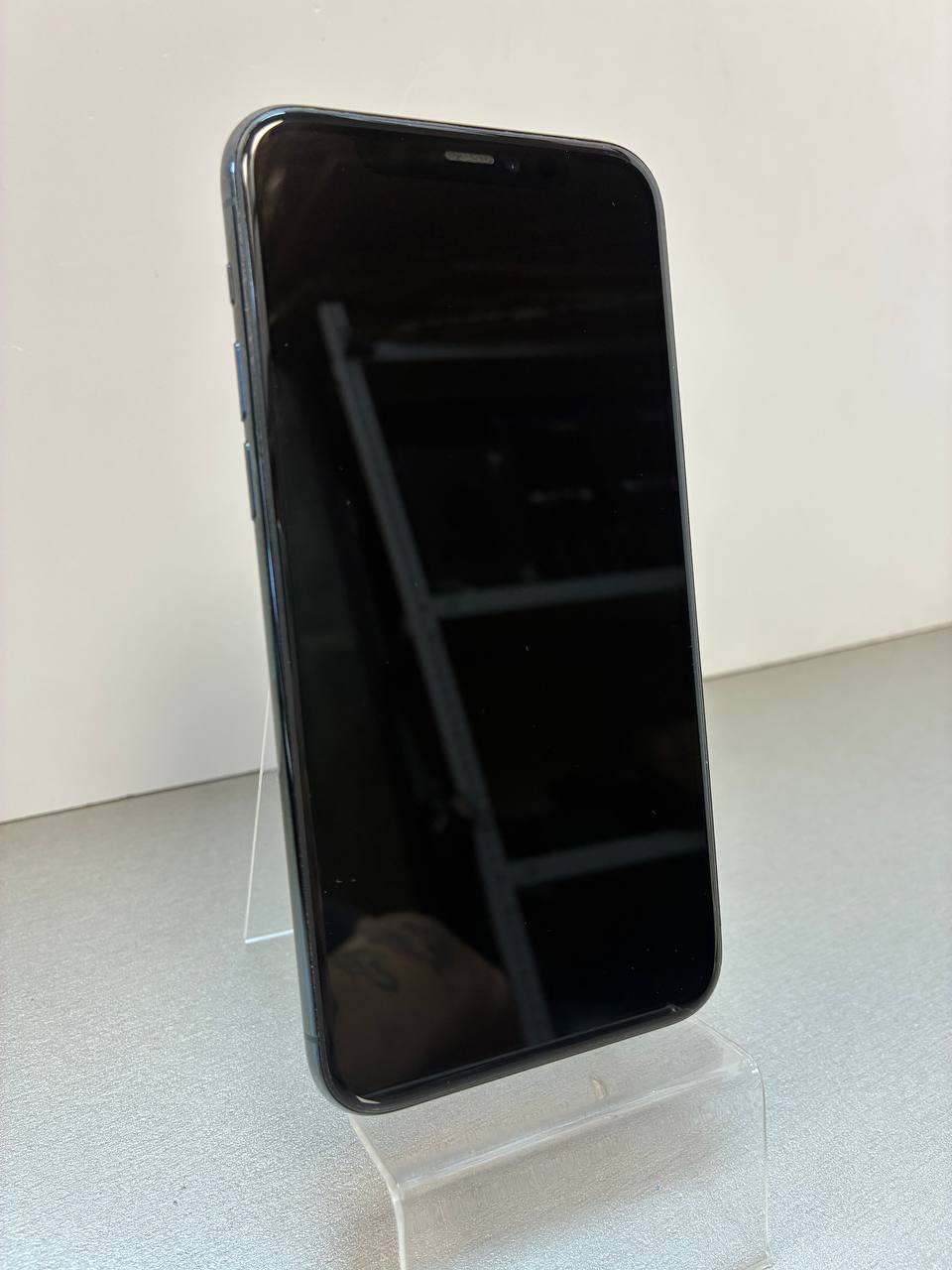 iPhone 11 Pro 64Гб Зеленый (68% / Пятно на Матрице) RU - Б/У . . + +