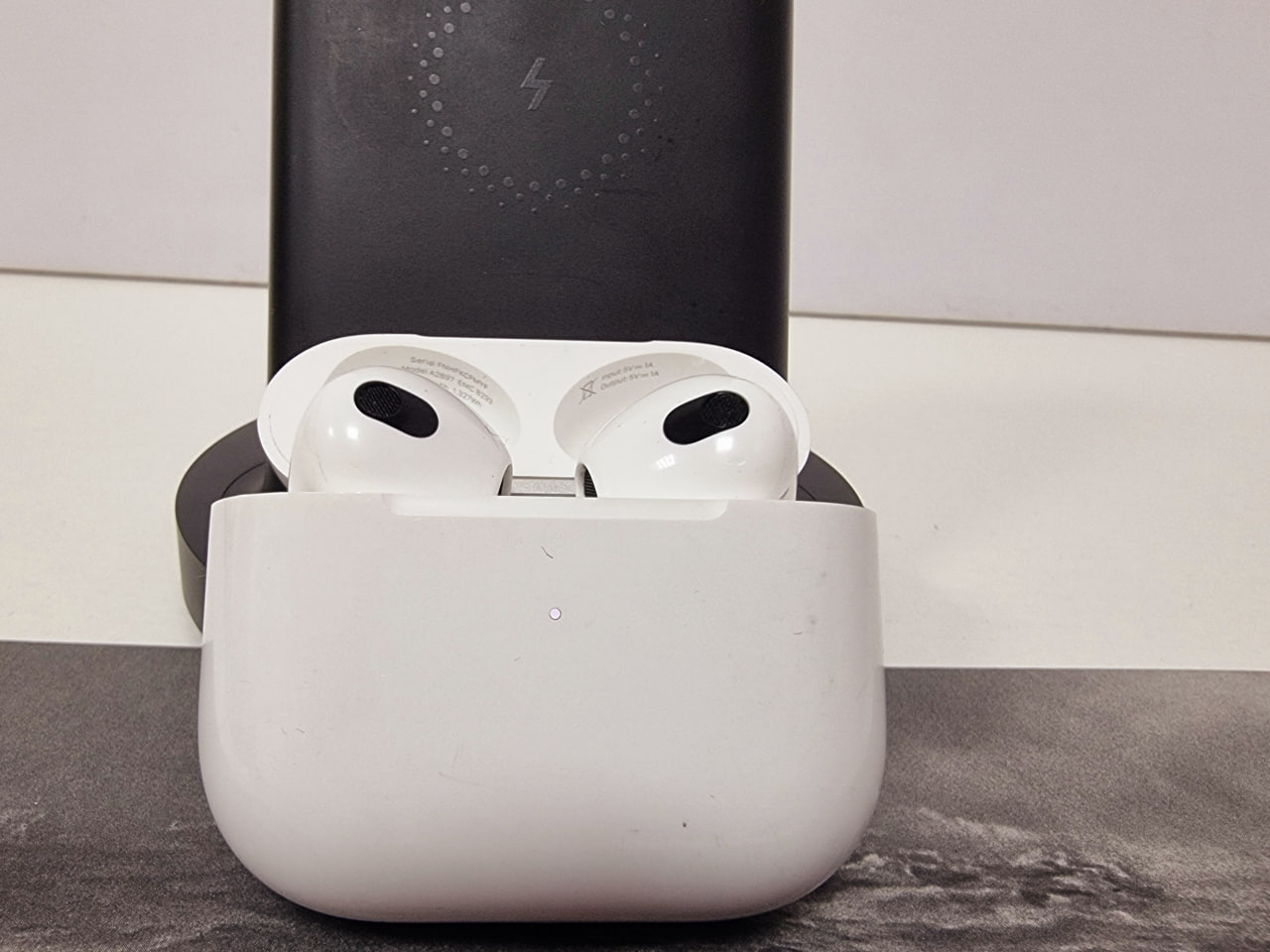 Наушники беспроводные AirPods 3, Белый - Б/У