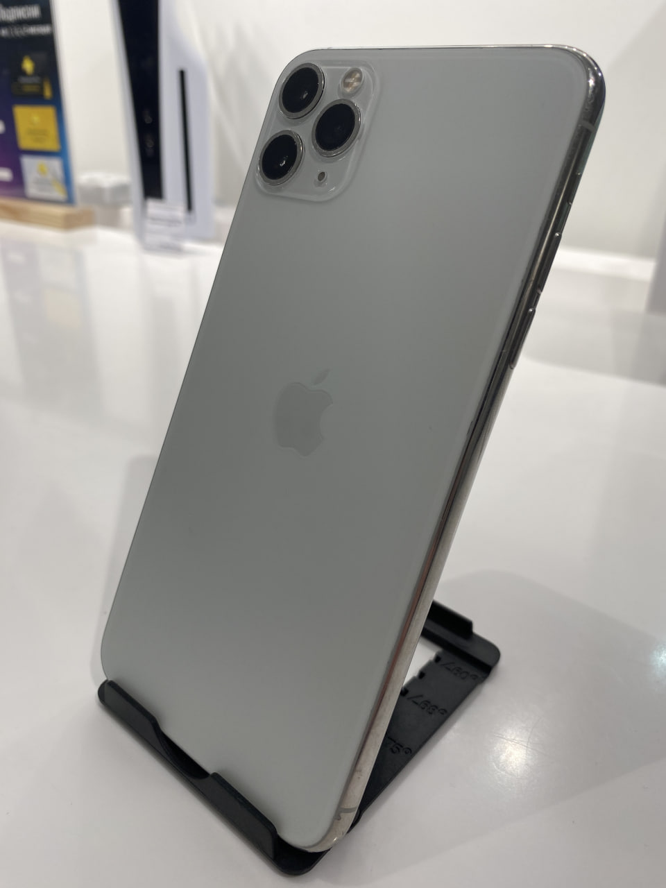iPhone 11 Pro Max 256Гб Серебристый (75% / Без коробки) - Б/У . . +