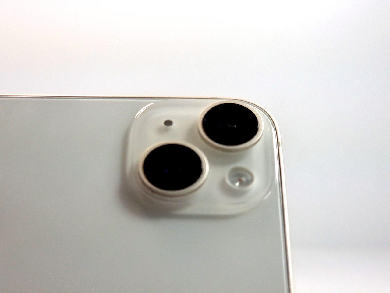 iPhone 14 128Гб, (1 sim + eSIM / 86%), Сияющая звезда - БУ . . .