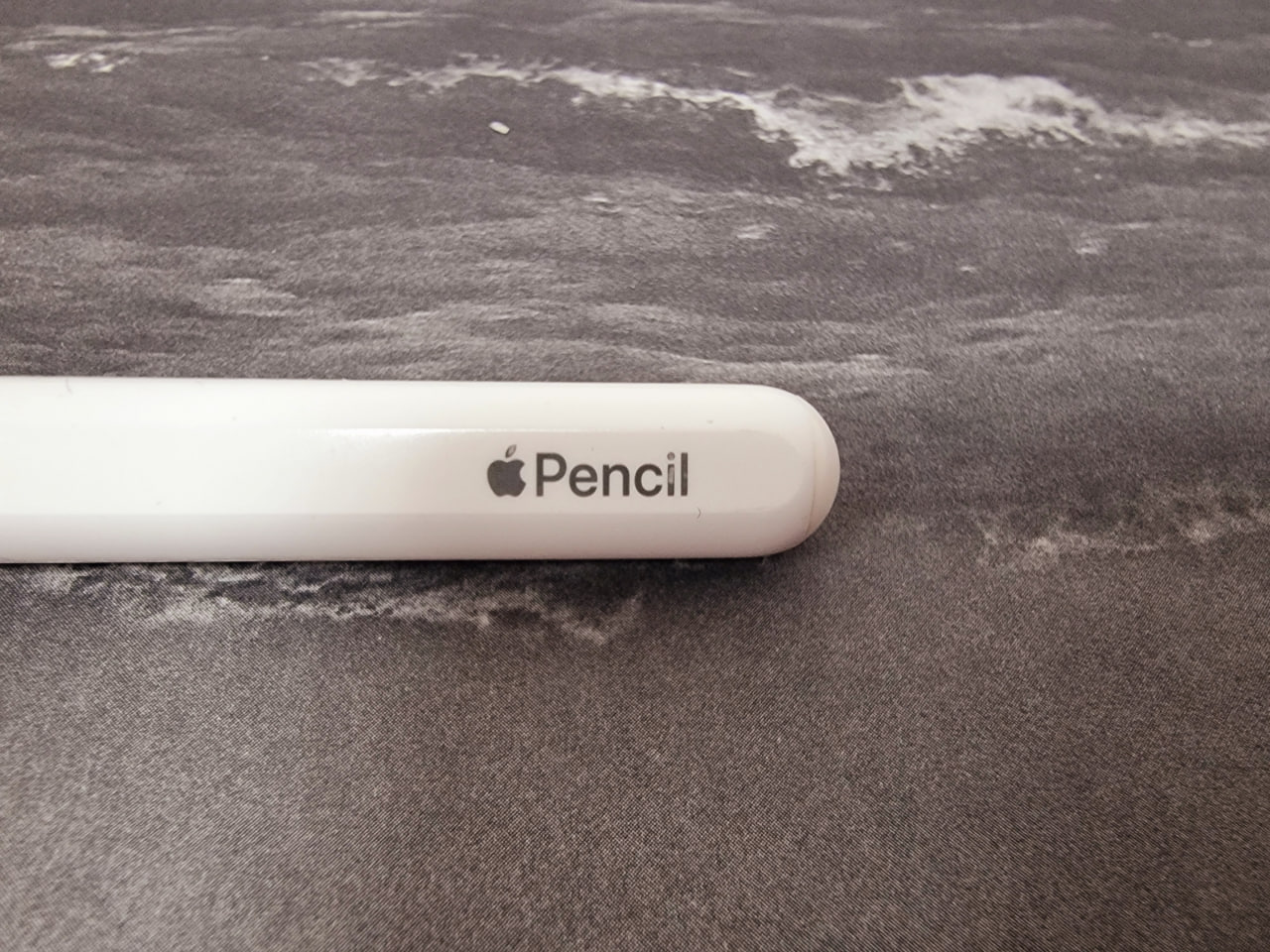 Apple Pencil (При использовании отключается) - Б/У