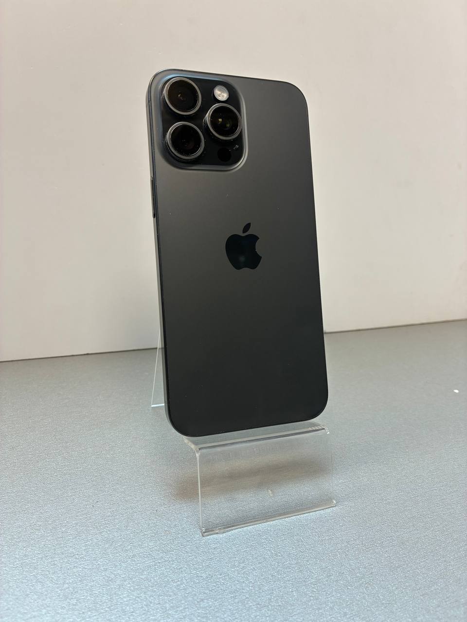 iPhone 15 Pro Max 256Гб, (1sim + eSIM / 88%), Черный - БУ . . +