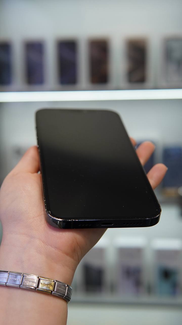 iPhone 14 Plus 128Гб, (1 sim + eSIM / 87% / Без коробки), Черный - Б/У . . + +