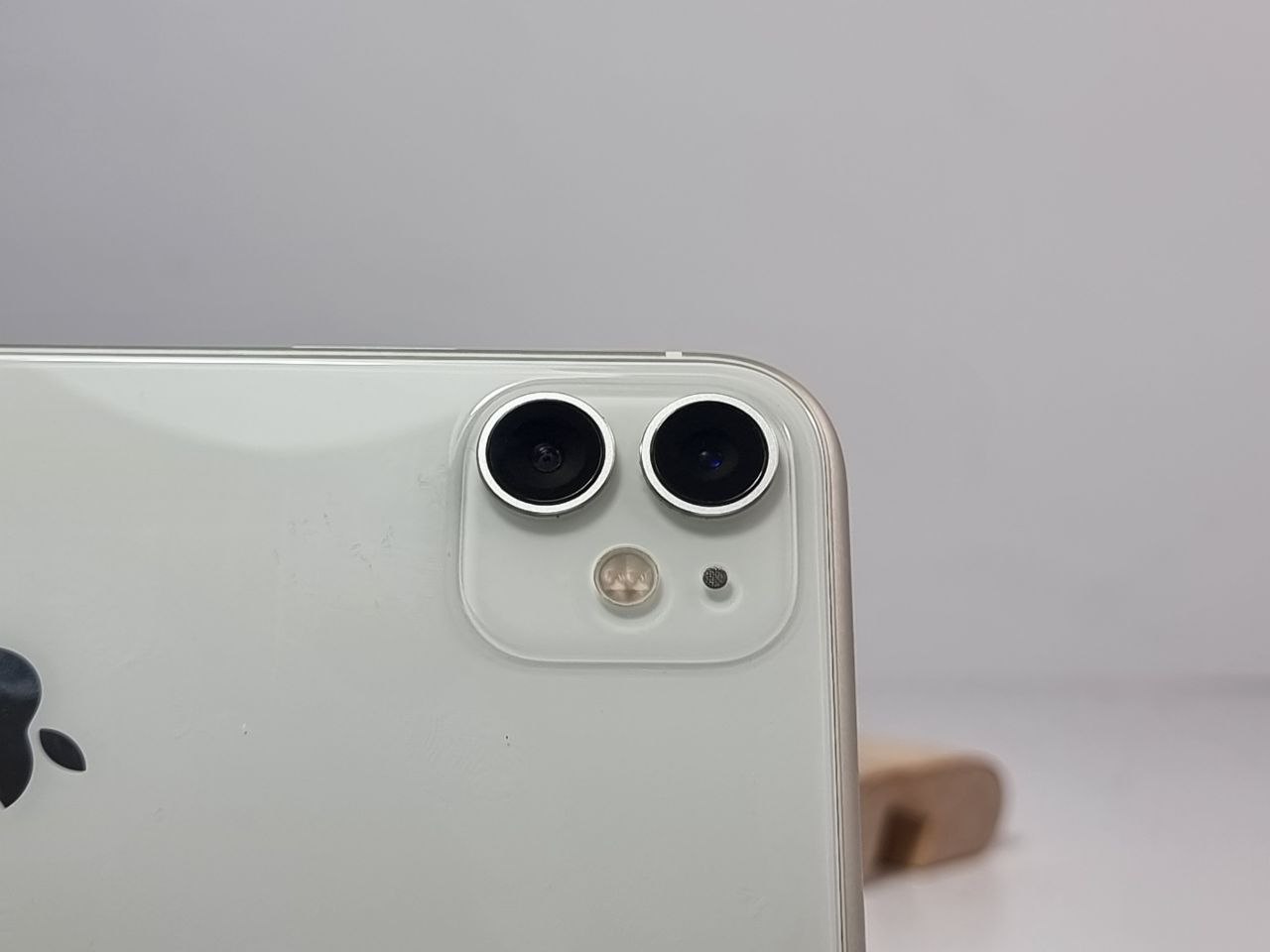 iPhone 11 128Гб Белый (73% / без коробки) RU - Б/У . . +