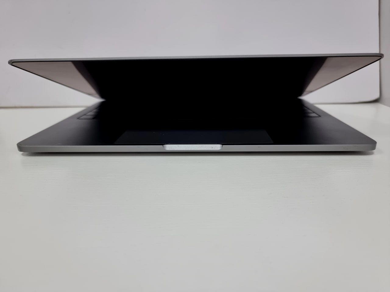MacBook Pro 13" Retina, 2017, MPXR2, Core i5 2,3Ггц/8Гб/128Гб SSD, 21 циклов / Без коробки, Серебрситый - Б/У