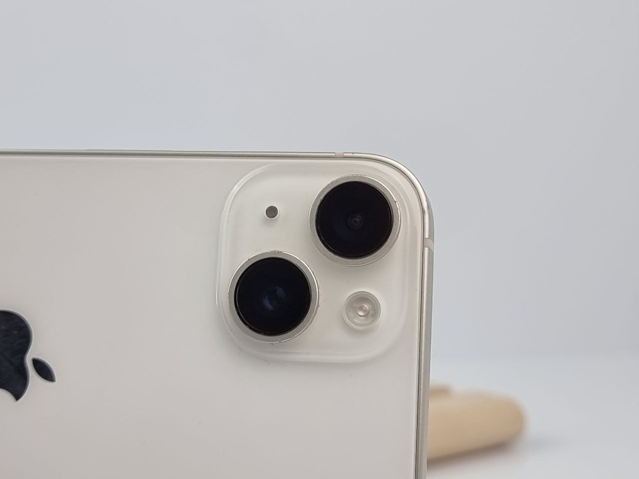 iPhone 14 128Гб, (1 sim + eSIM / 88%), Сияющая звезда - БУ . . +