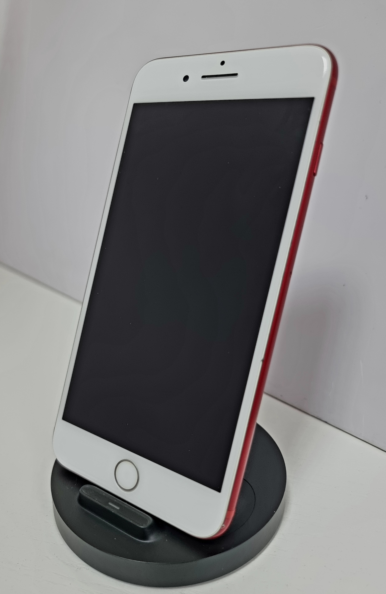 iPhone 7 Plus 128Гб Красный (62%) RU - БУ . . + +