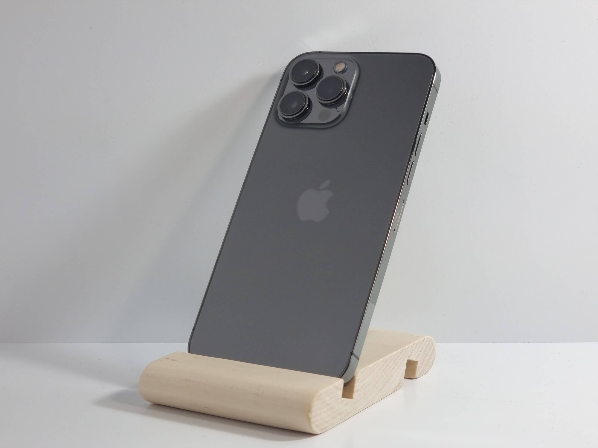 iPhone 13 Pro Max 512Гб, (82% / Заменена камера), Графит - БУ . . + +