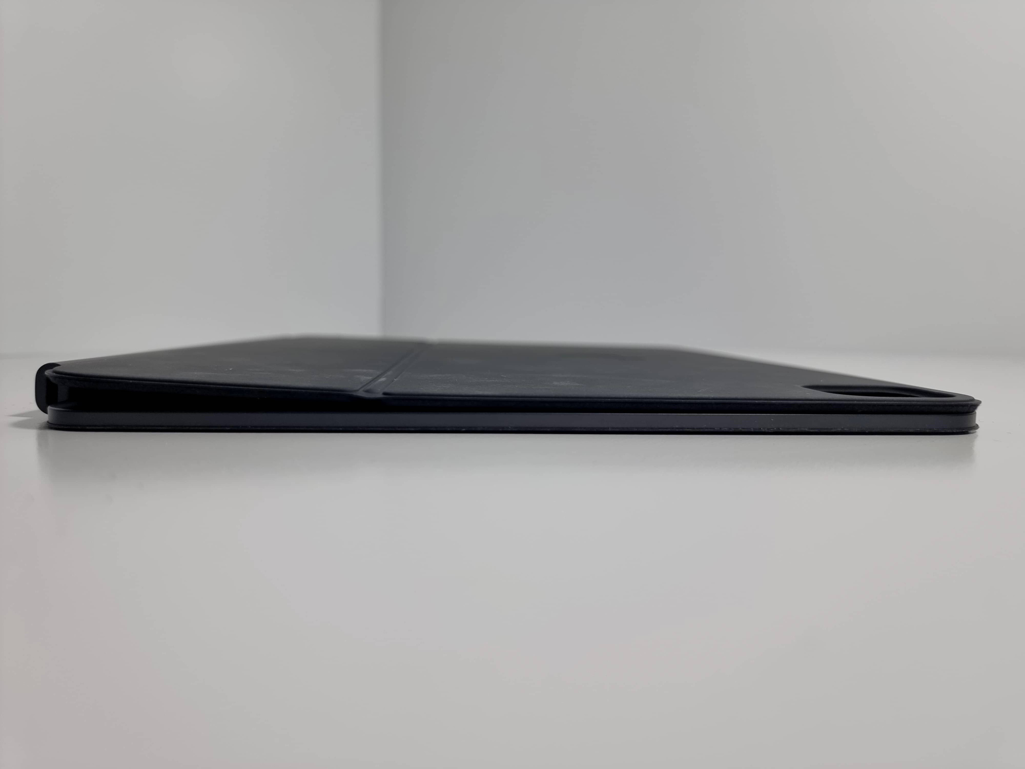 Чехол-клавиатура Apple Magic Keyboard для iPad Pro 13" M4, Черный - БУ