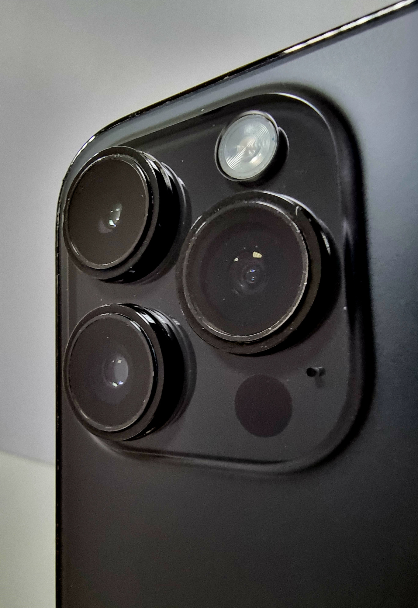 iPhone 14 Pro Max 256Гб, eSIM / 69% / Без коробки, Черный - БУ  . . +