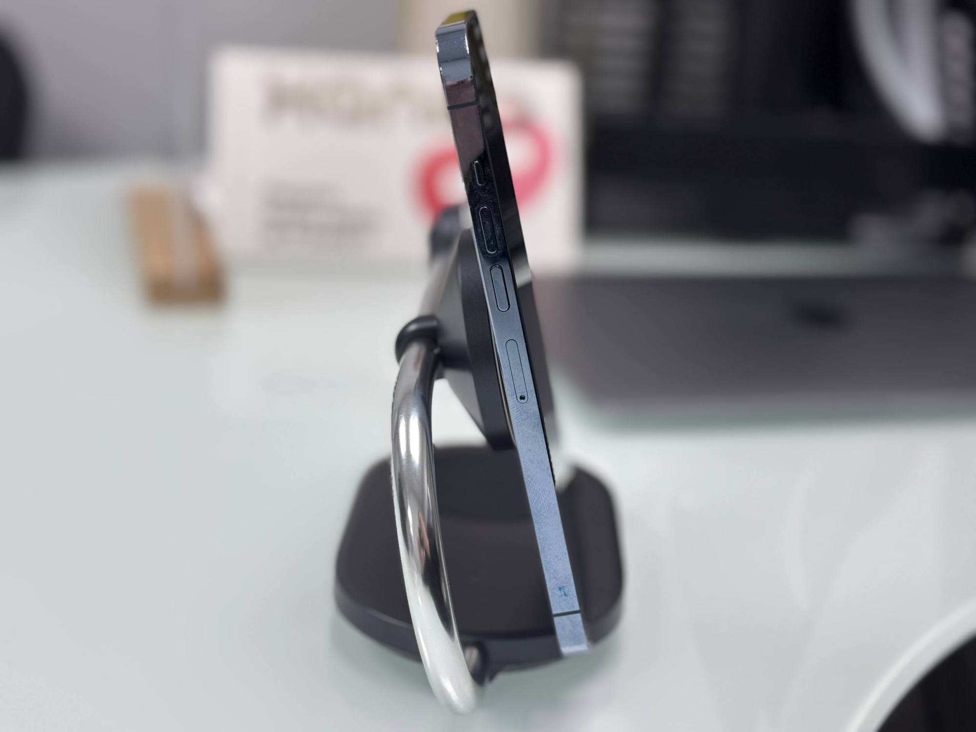 iPhone 13 Pro Max 1Тб, 73% / Без коробки, Небесно-голубой - Б/У . . +