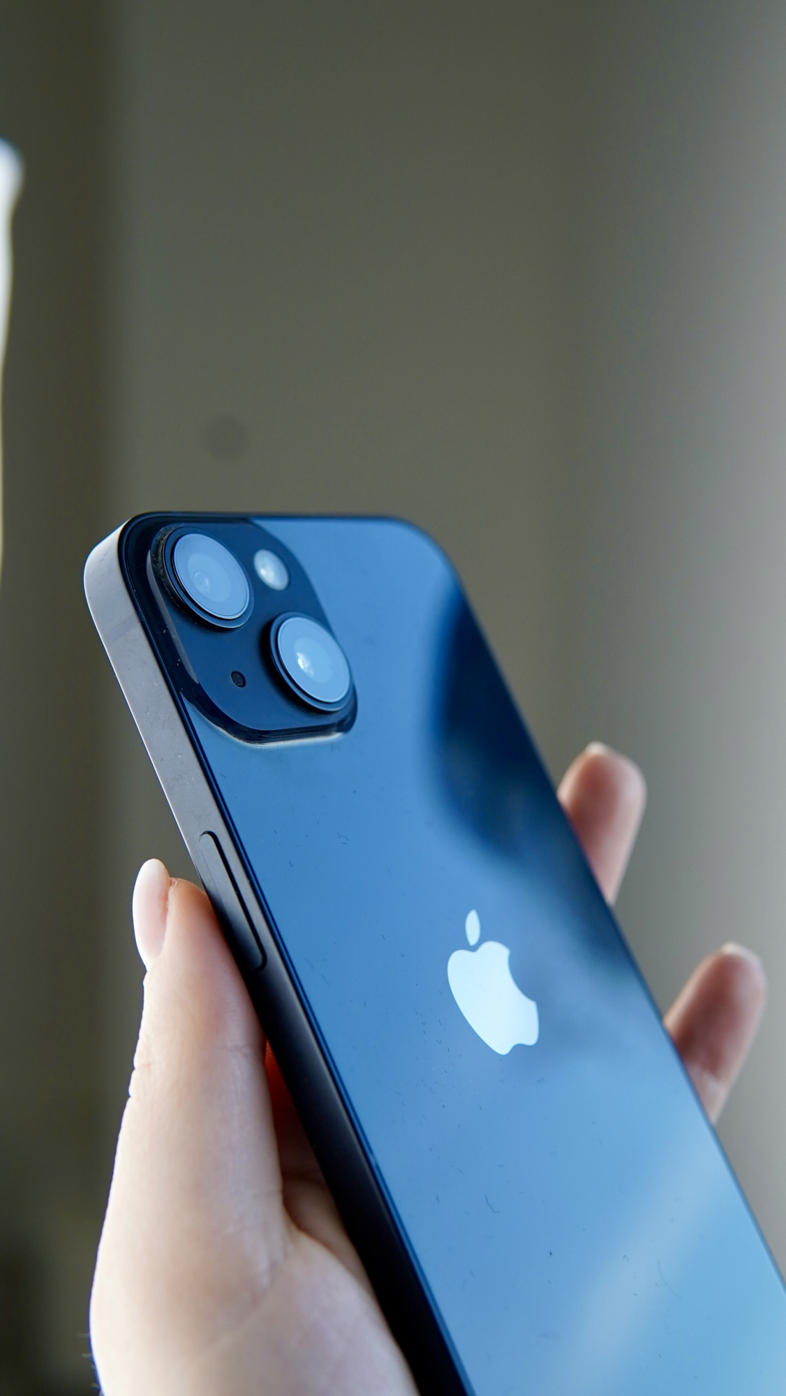 iPhone 14 128Гб, 1 sim + eSIM / 80%, Черный - Б/У . . + +