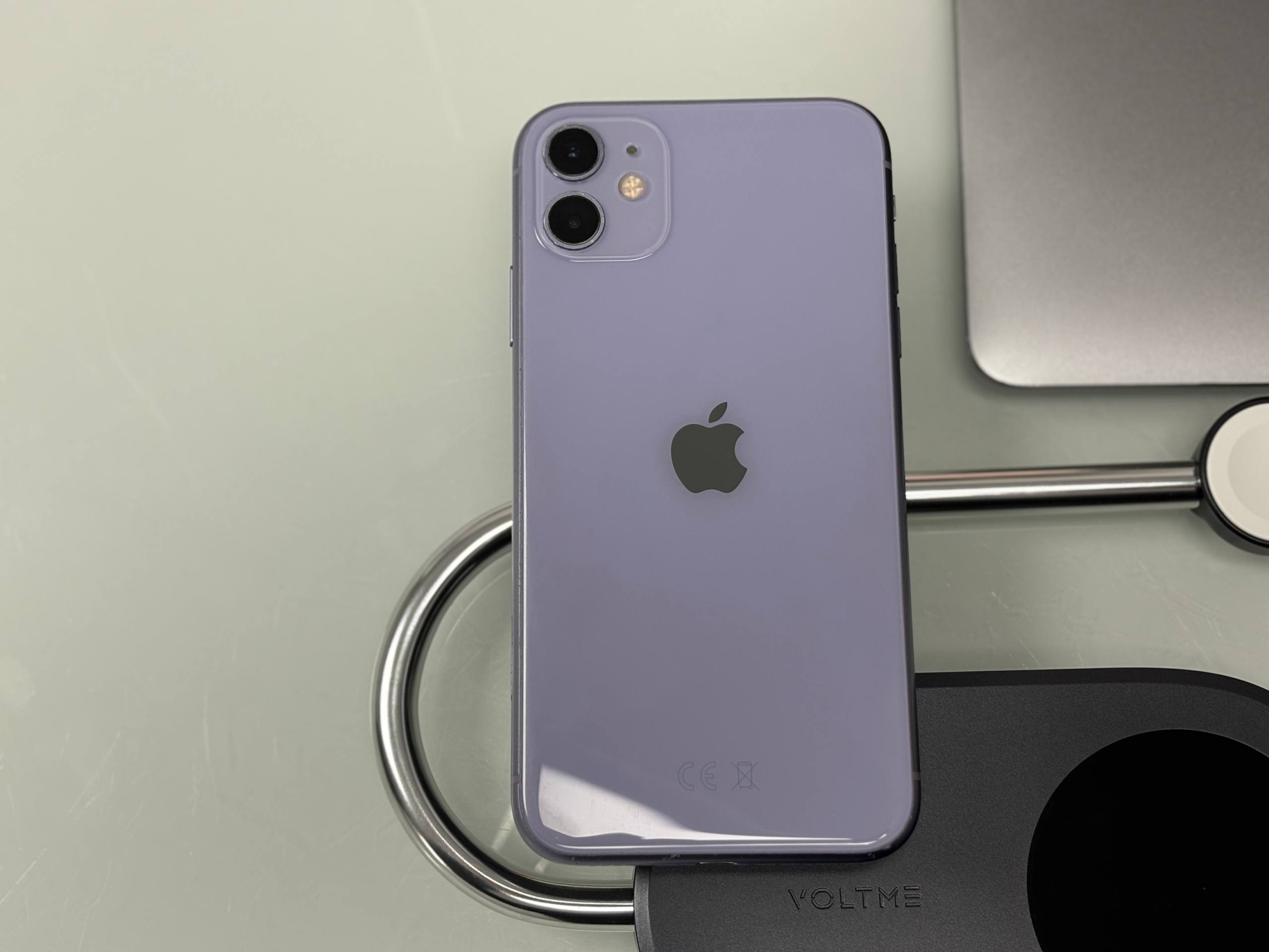iPhone 11 64Гб, 73% / Без коробки / Заменён дисплей, Фиолетовый - Б/У . . +
