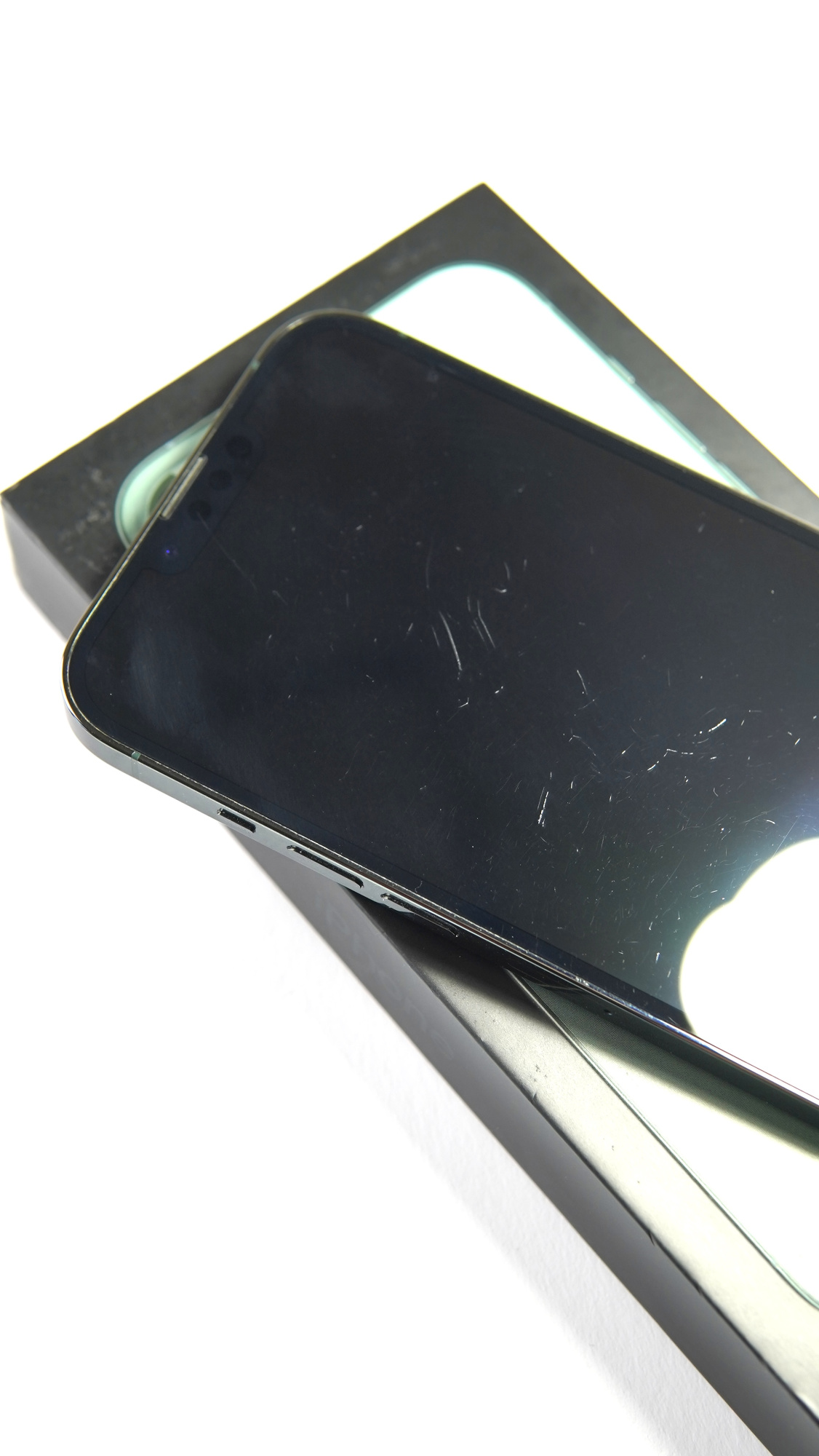 iPhone 13 Pro Max 256Gb Альпийский зеленый (77%) - Б/У . . +